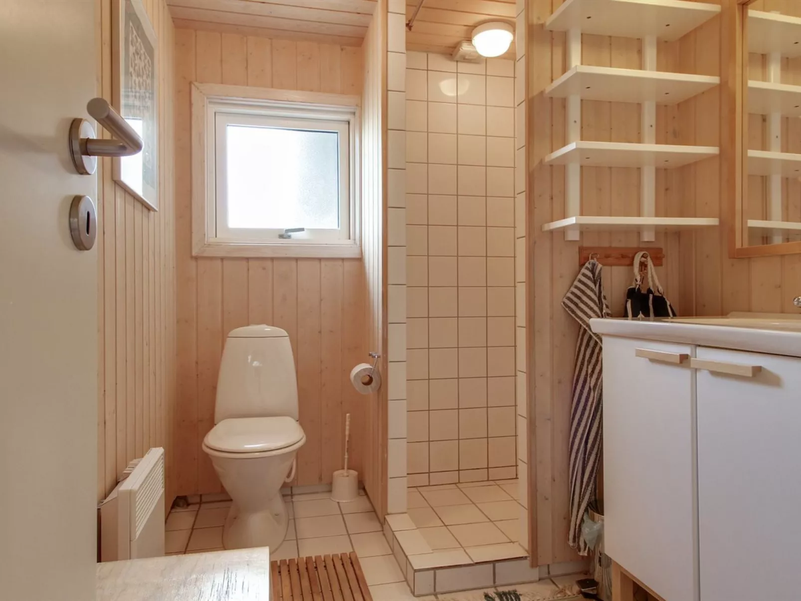 "Eunike" - 300m from the sea-Binnen