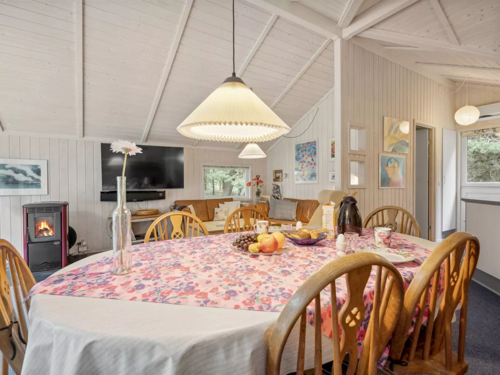 "Alaine" - 850m from the sea-Binnen