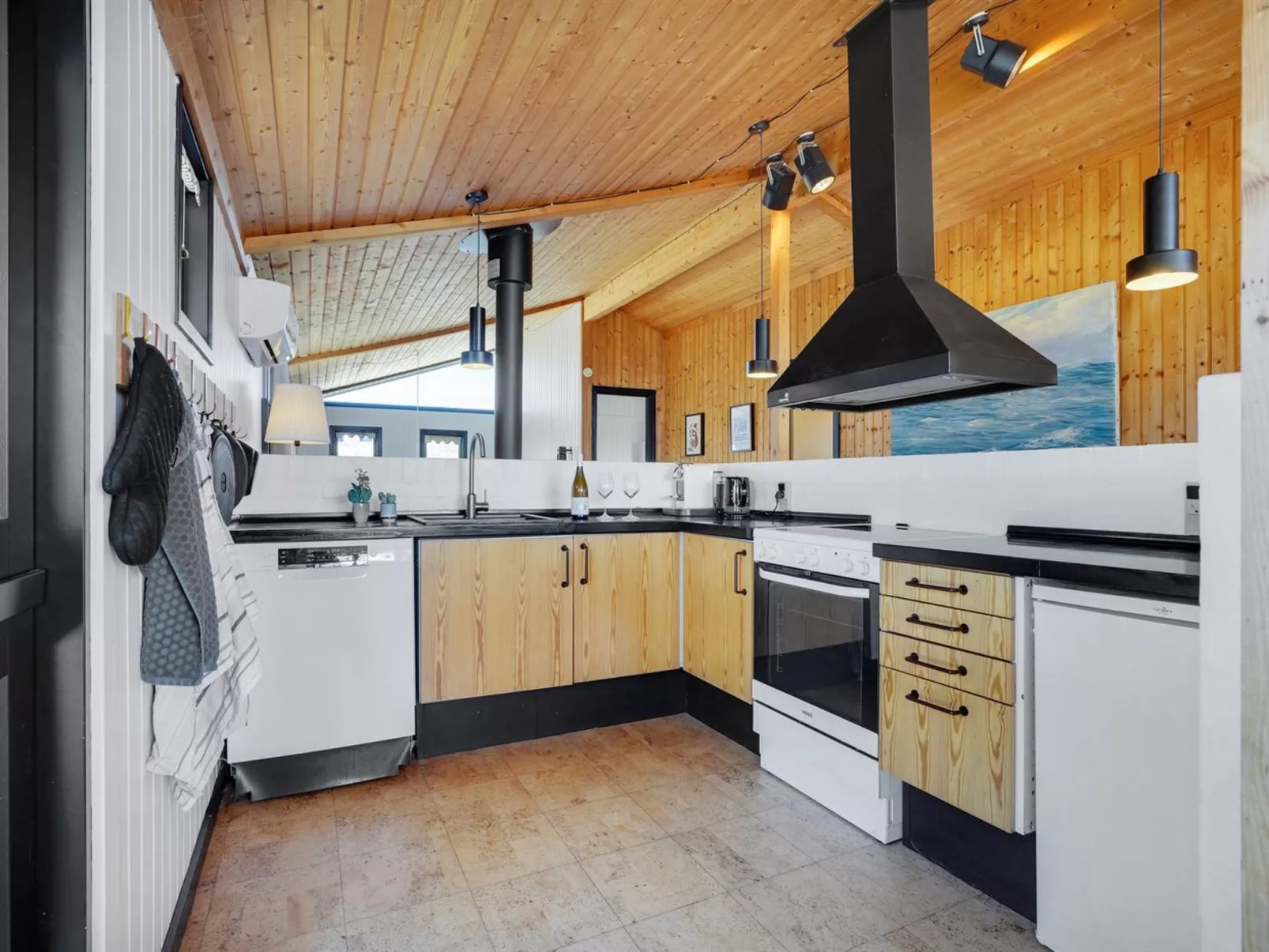 "Ilmari" - 190m from the sea-Binnen