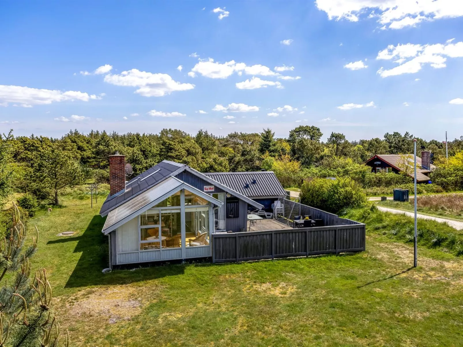 "Solvejk" - 800m from the sea-Buiten