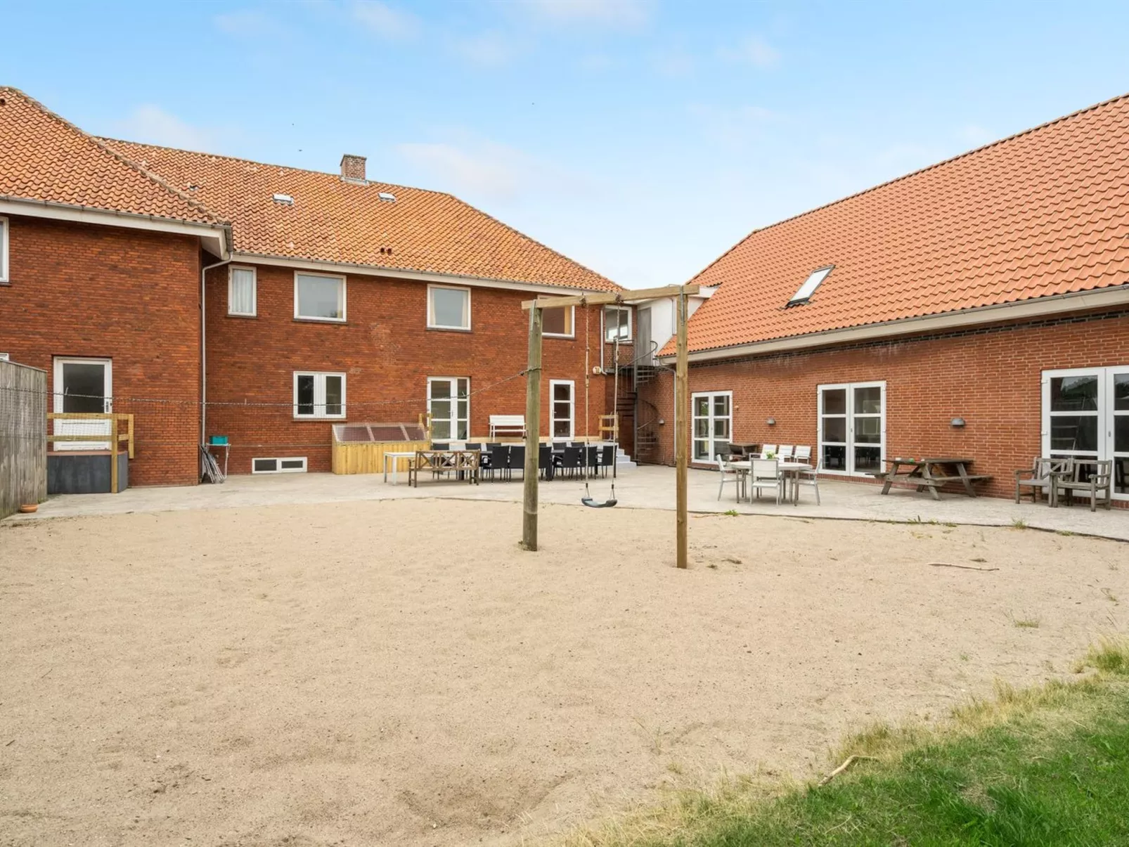 "Saga"-Buiten