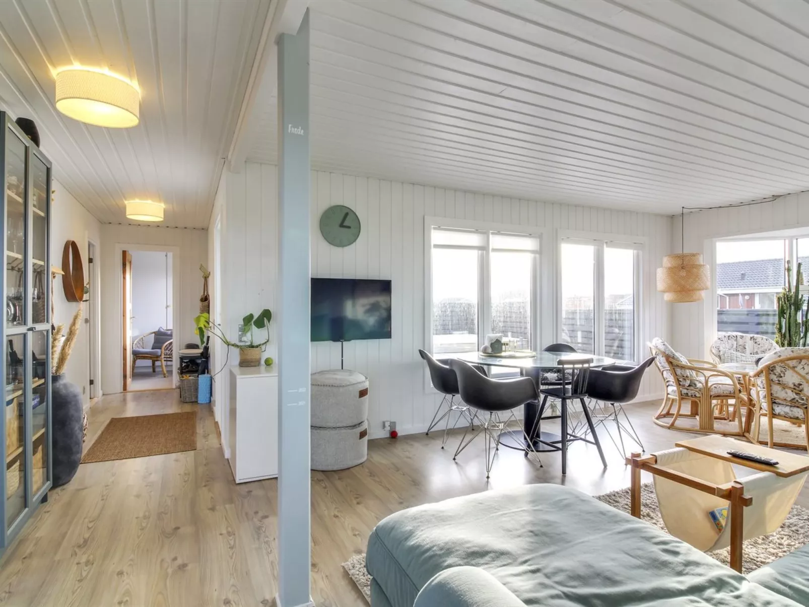 "Frederik" - 400m from the sea-Binnen