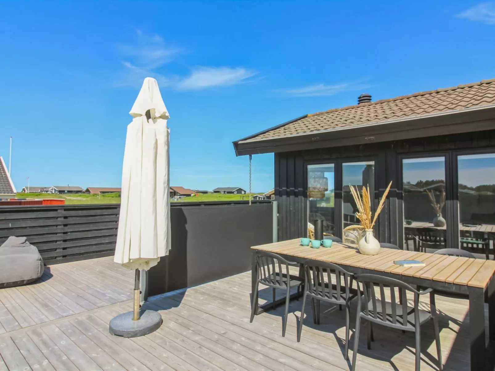 "Frederik" - 400m from the sea-Buiten