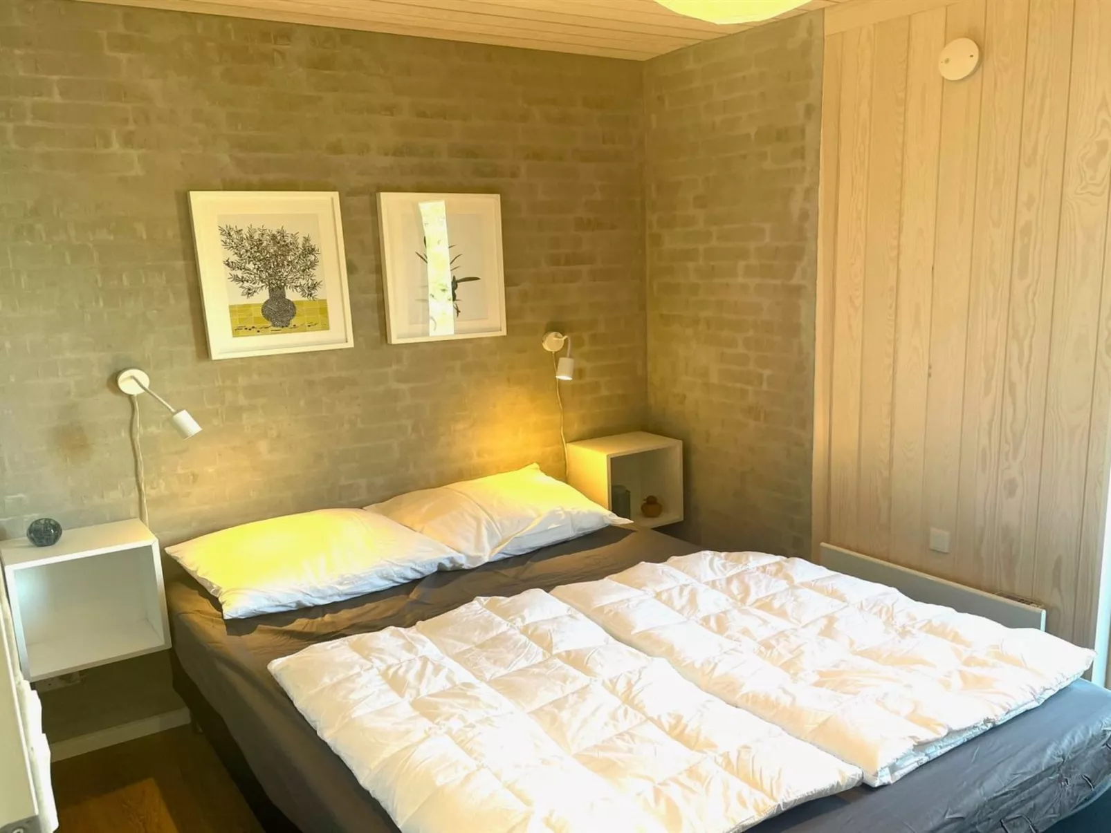 "Hinda" - 1.2km from the sea-Binnen