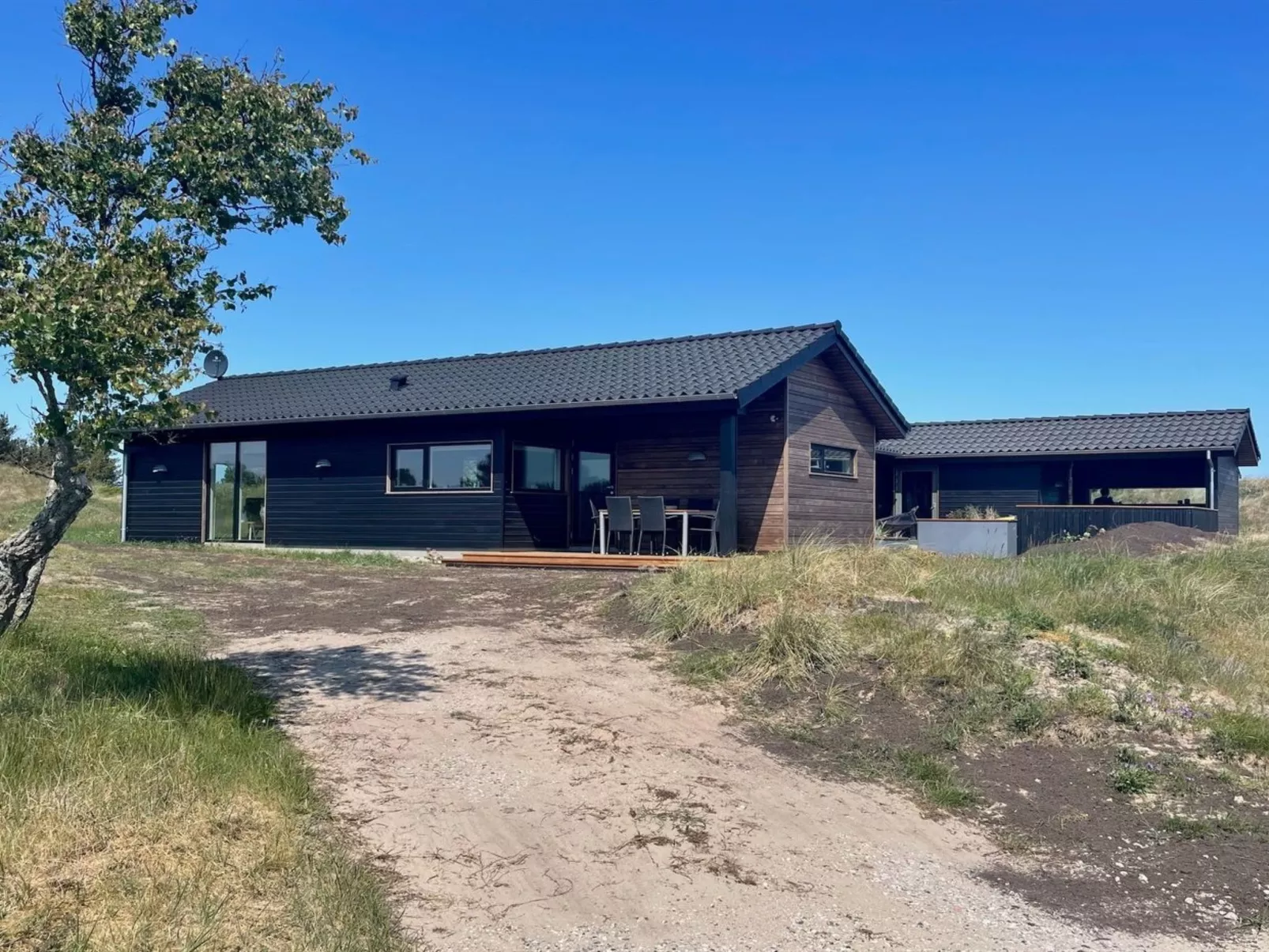 "Hinda" - 1.2km from the sea-Binnen