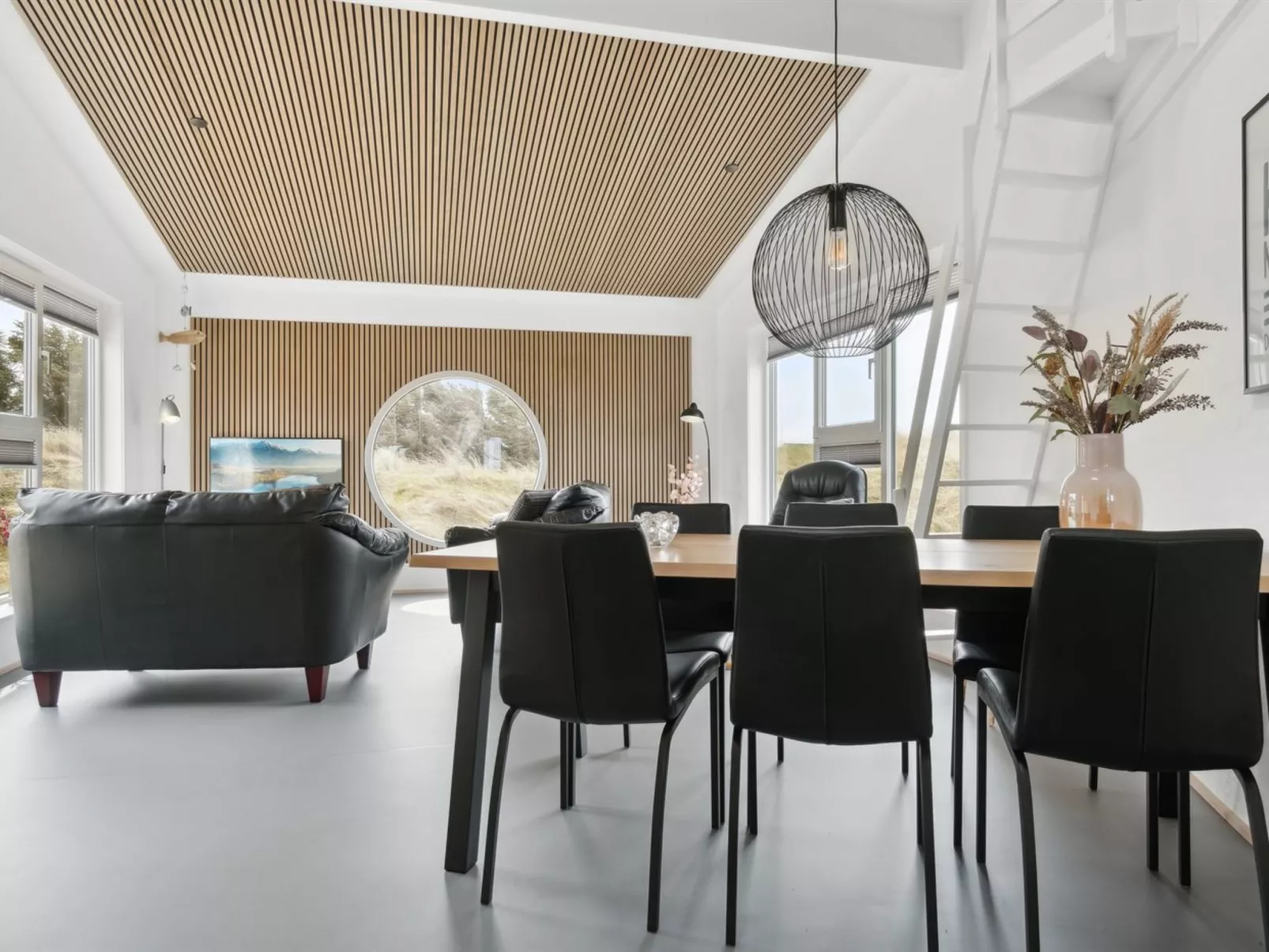 "Dennik" - 100m from the sea-Binnen