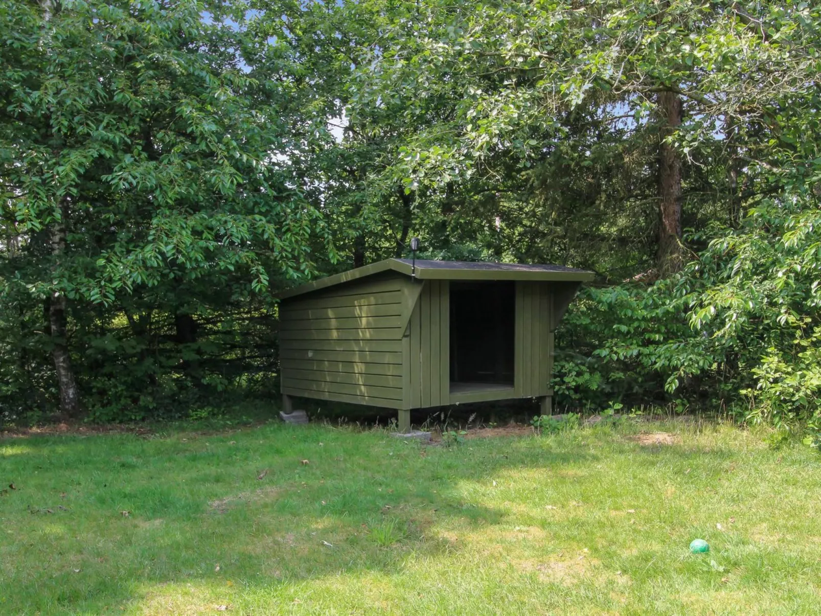 "Amara"-Buiten