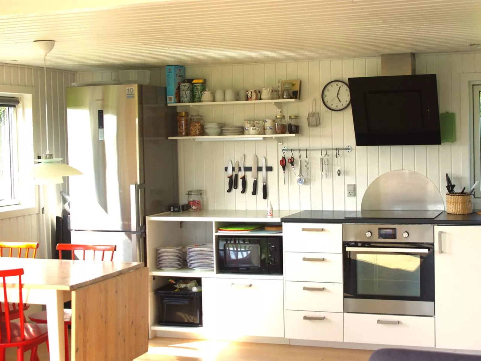 "Carelle" - 300m from the sea-Binnen