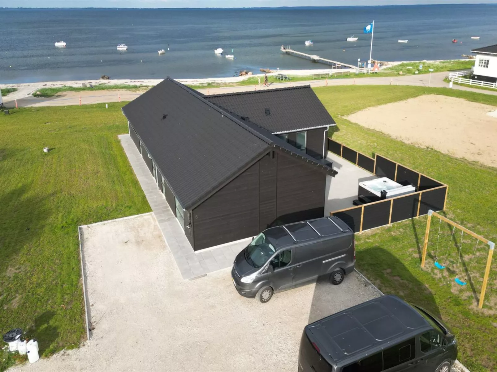 "Eino" - 30m from the sea-Buiten