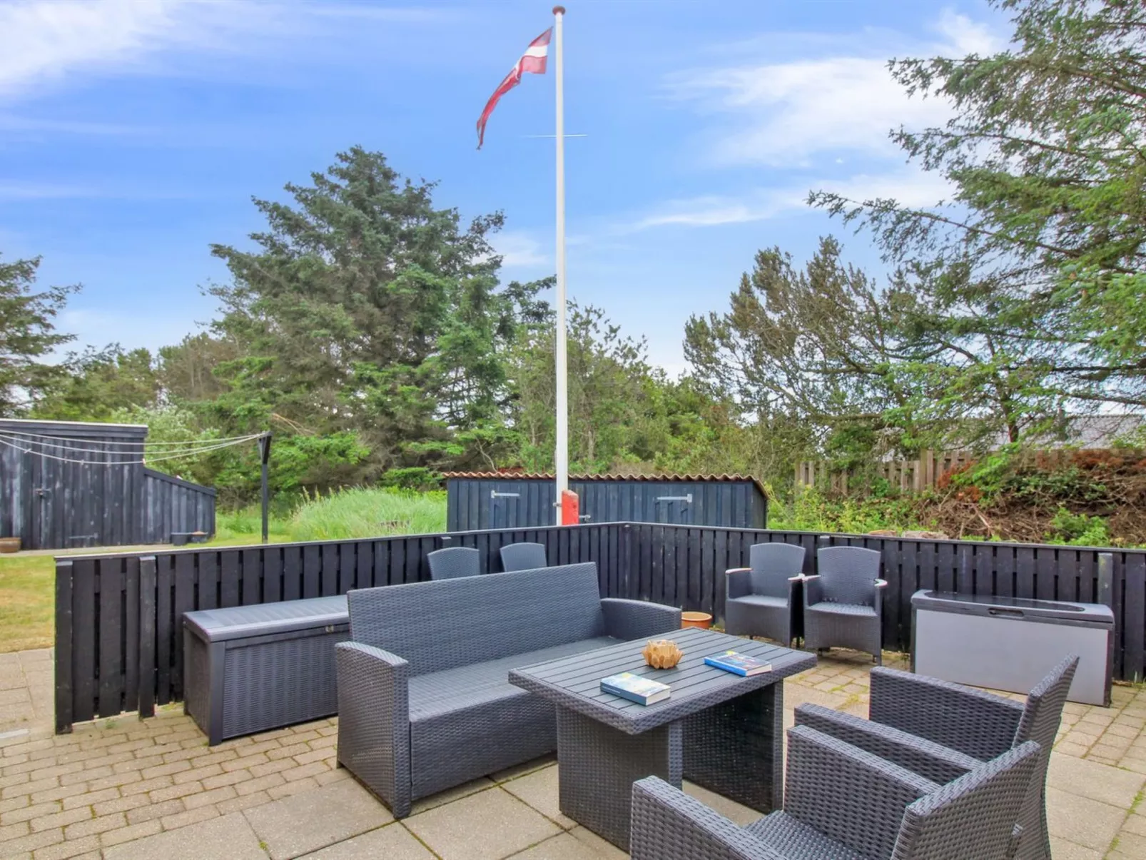 "Daren" - 600m from the sea-Buiten