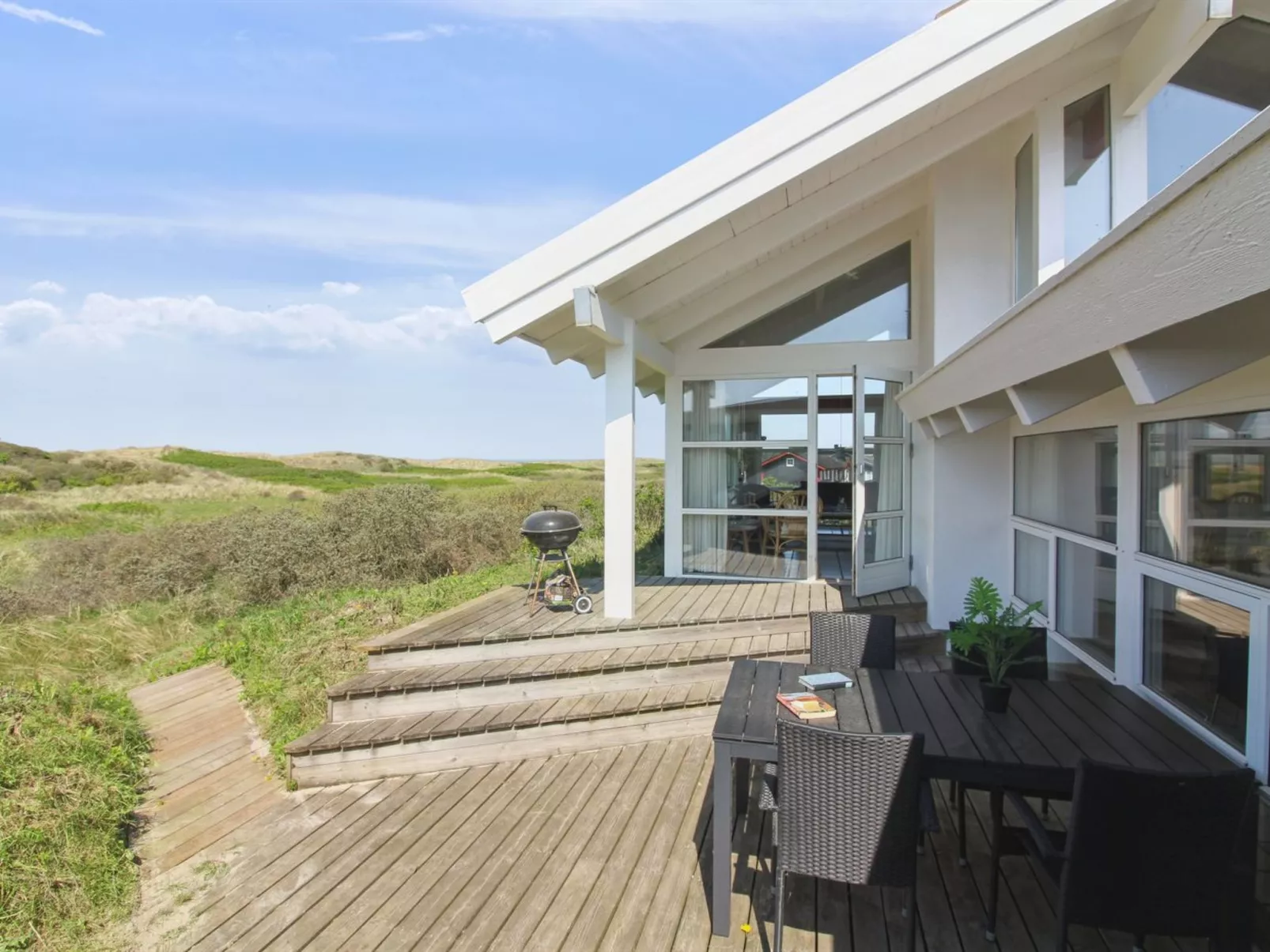 "Anne" - 100m from the sea-Buiten