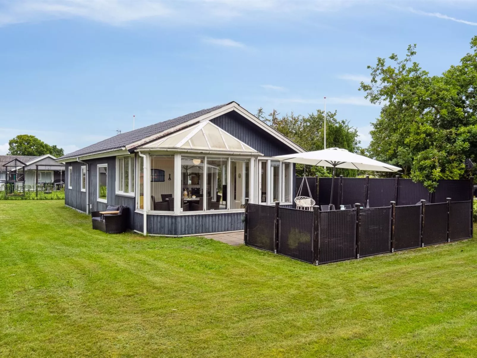 "Neea" - 280m from the sea-Buiten