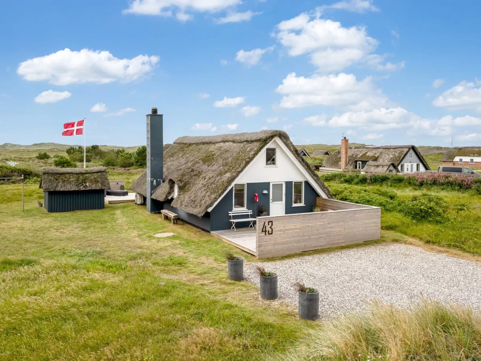 "Hen" - 400m from the sea-Buiten