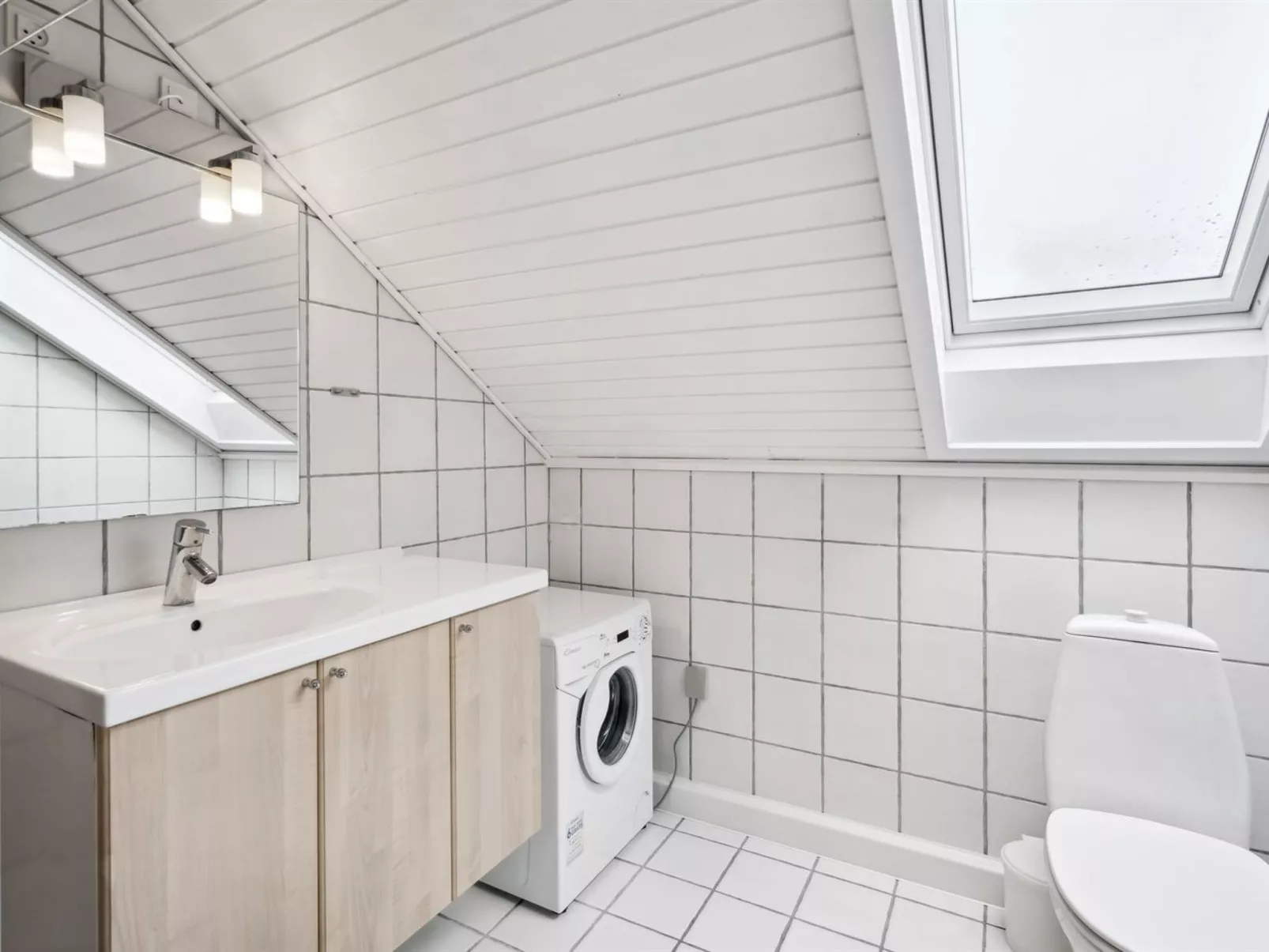 "Edly" - 2.3km from the sea-Binnen