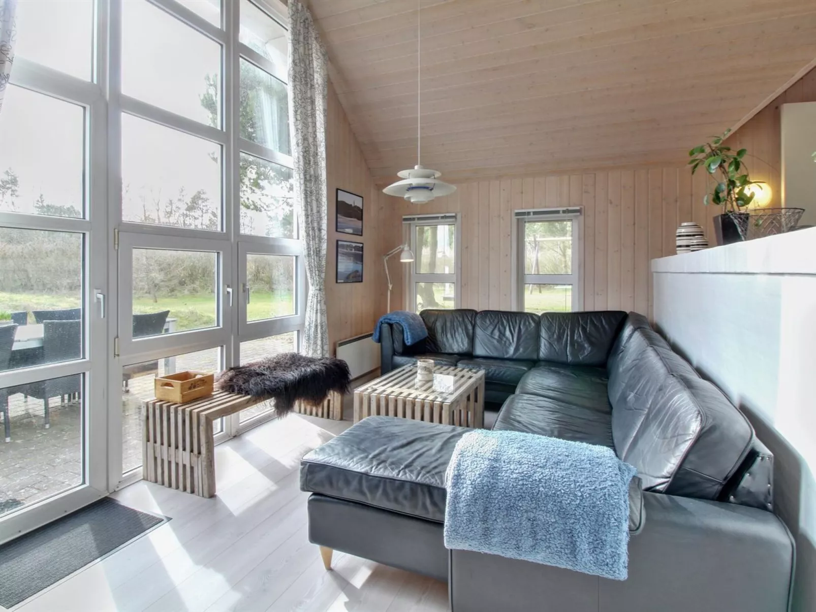 "Annlis" - 4km from the sea-Binnen