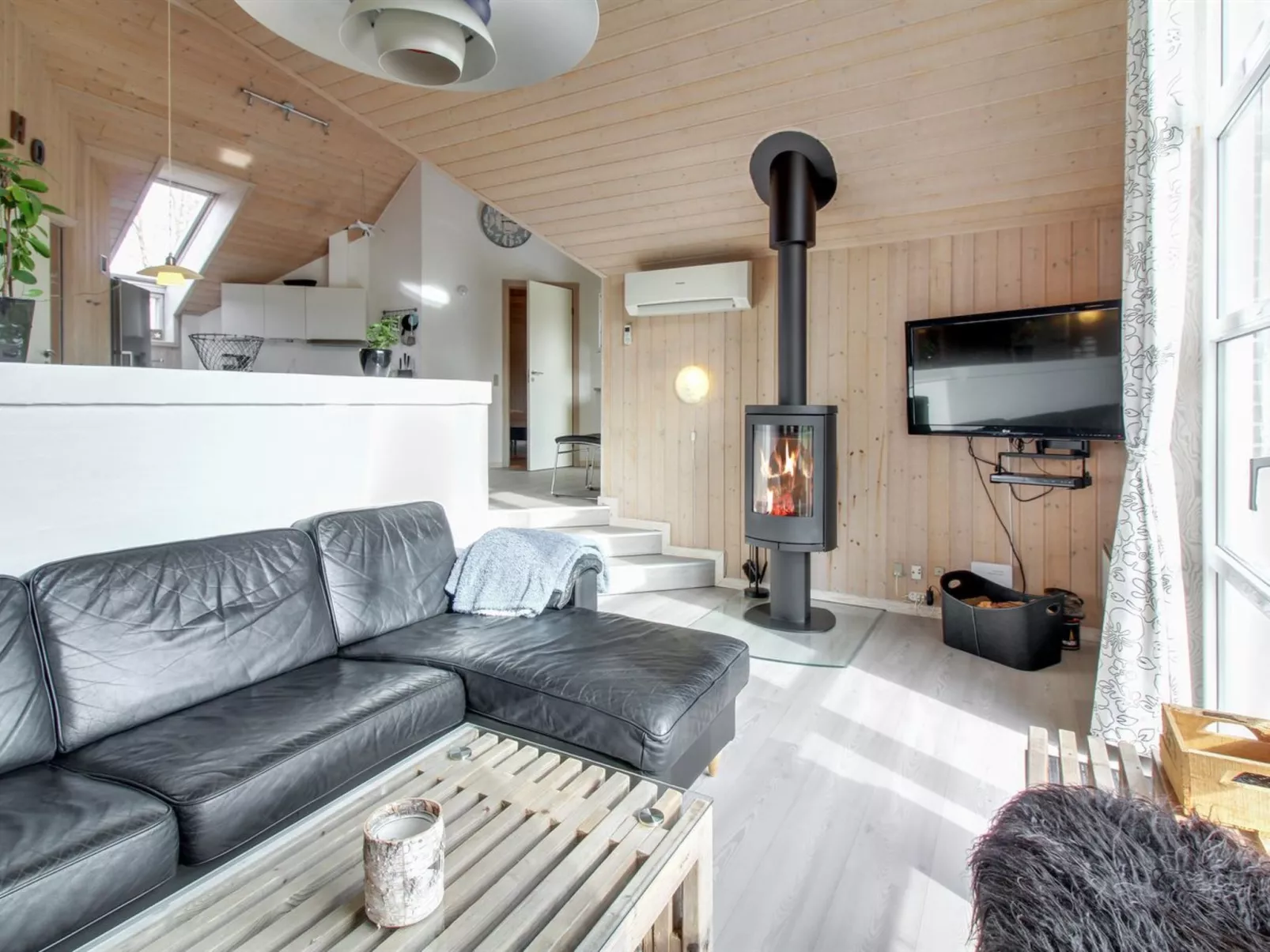 "Annlis" - 4km from the sea-Binnen