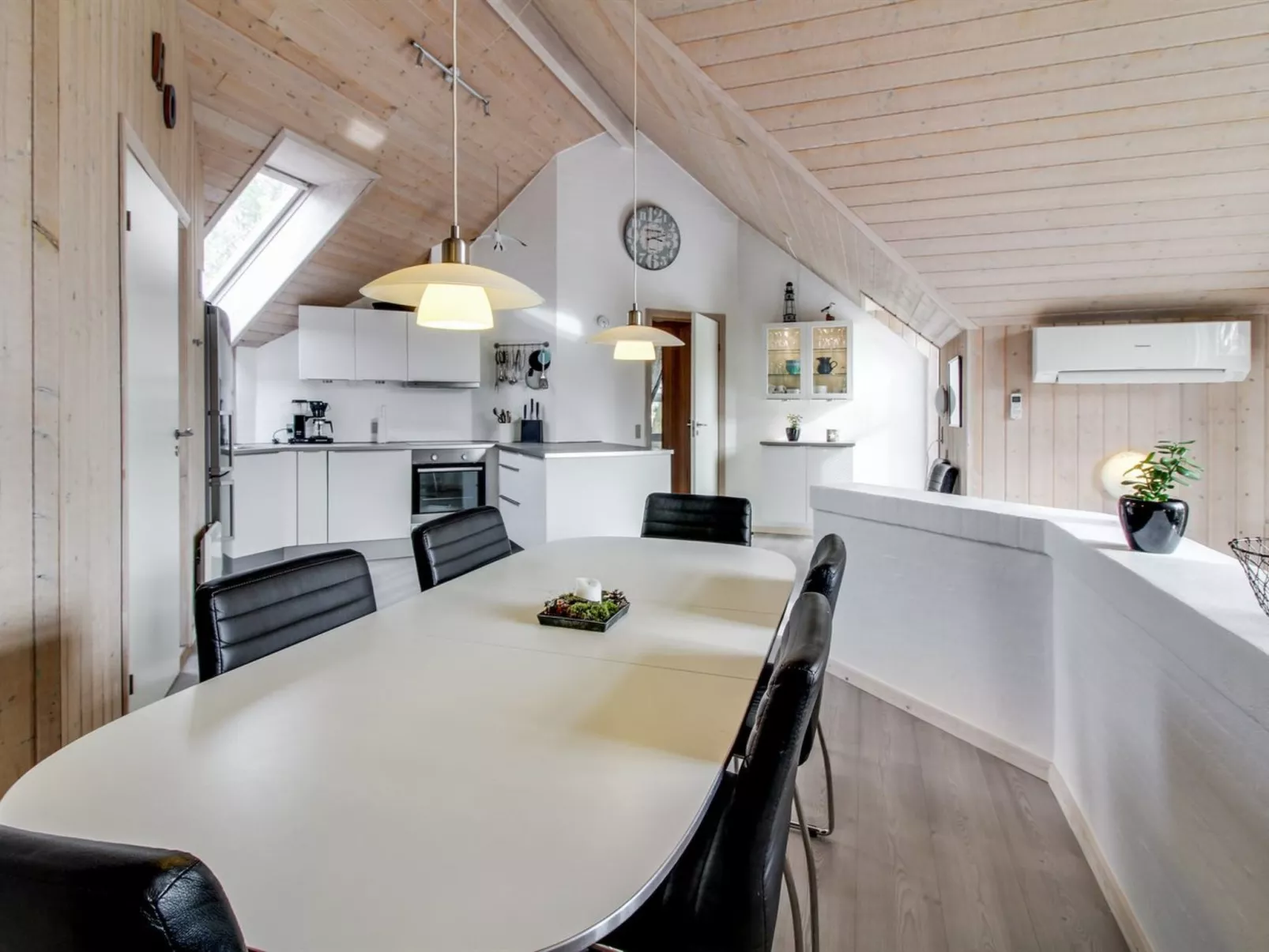 "Annlis" - 4km from the sea-Binnen