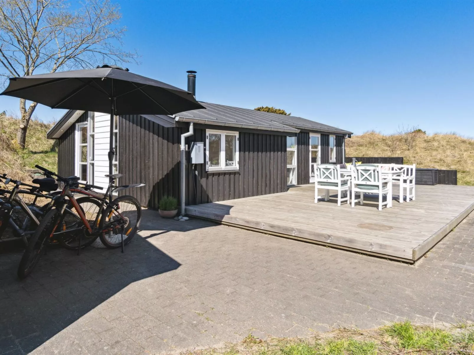 "Barthi" - 1.6km from the sea-Buiten