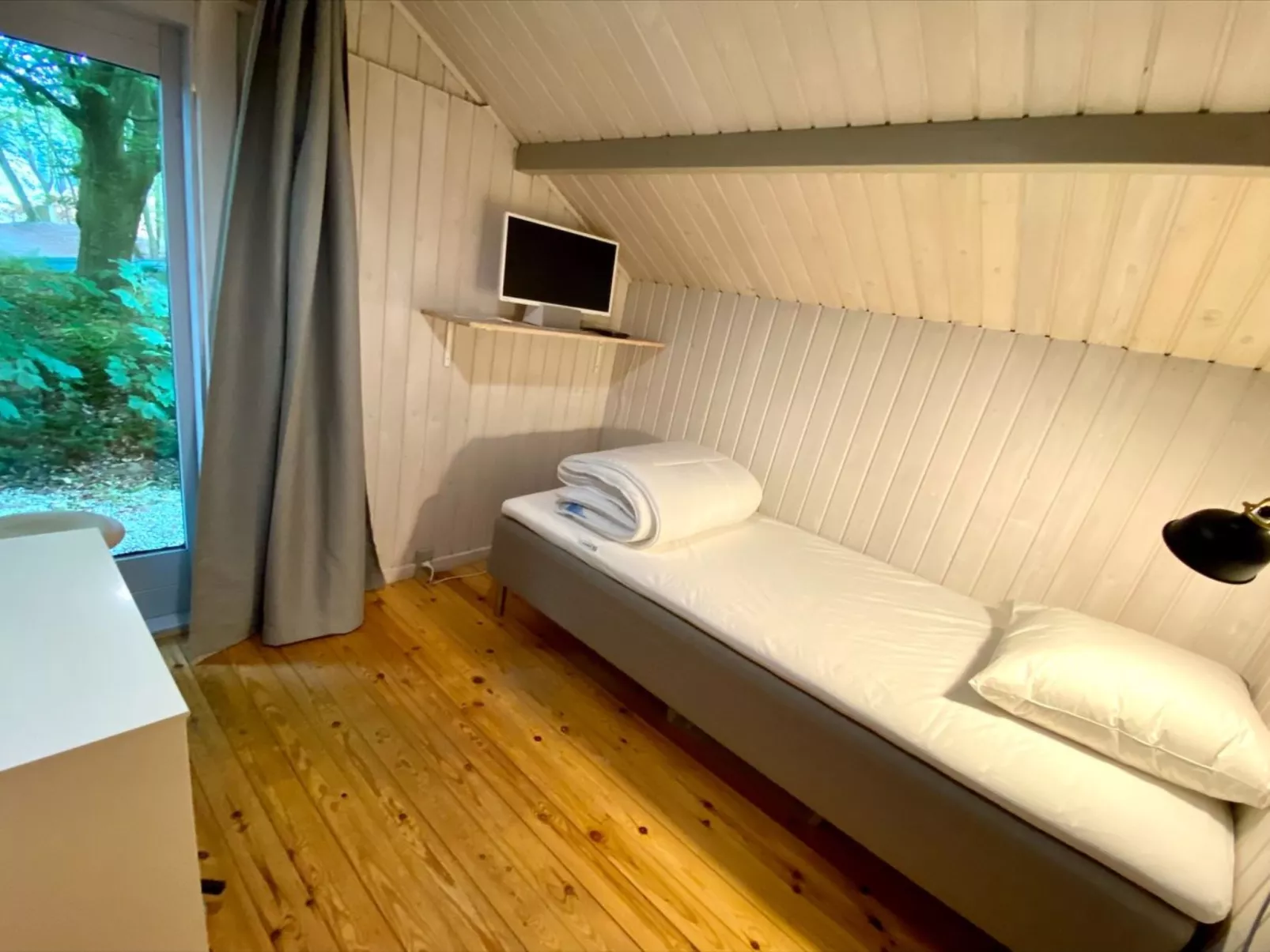 "Iskra" - 900m from the sea-Binnen