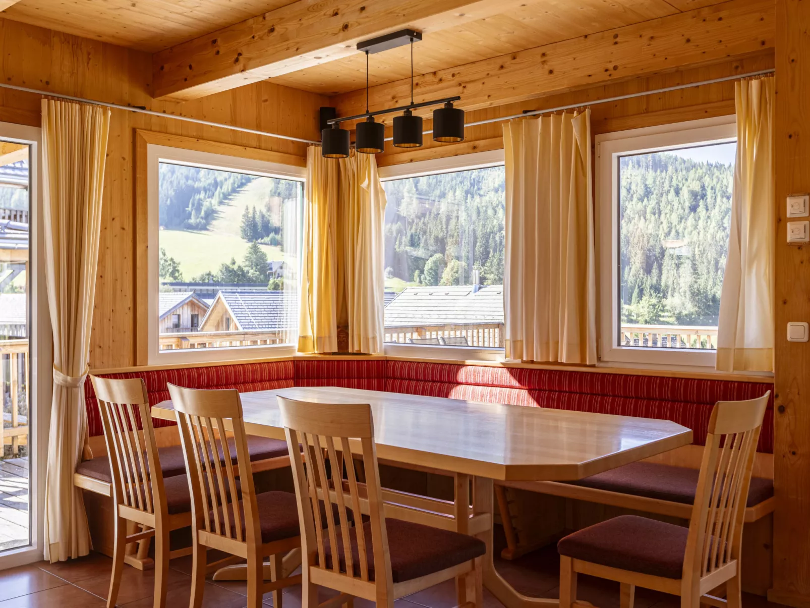 Premium #18 mit Sauna&Sprudelbad-Binnen
