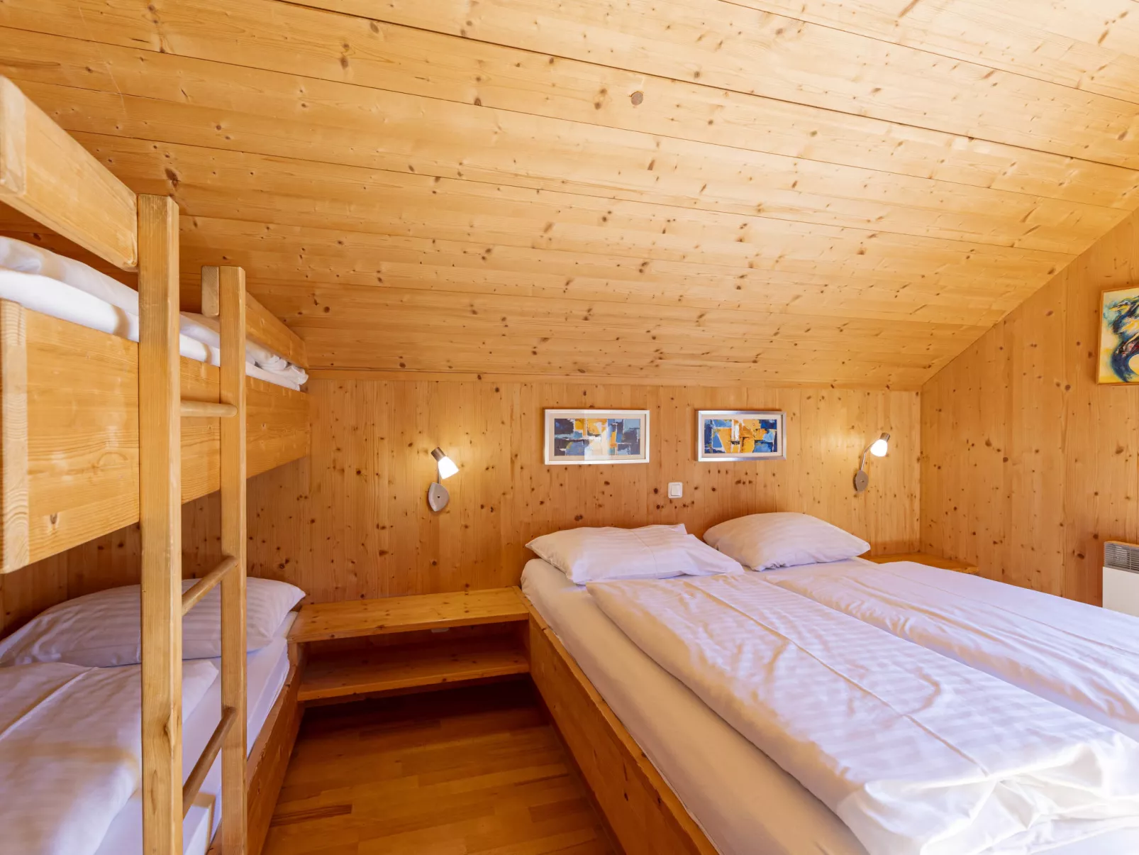 Premium #18 mit Sauna&Sprudelbad-Binnen