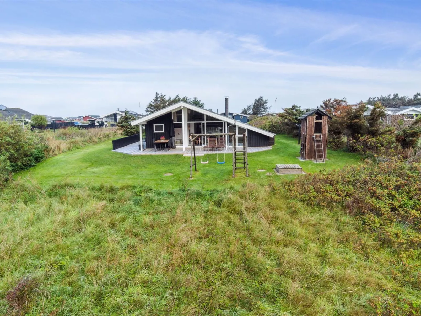"Herbiorn" - 403m from the sea-Buiten