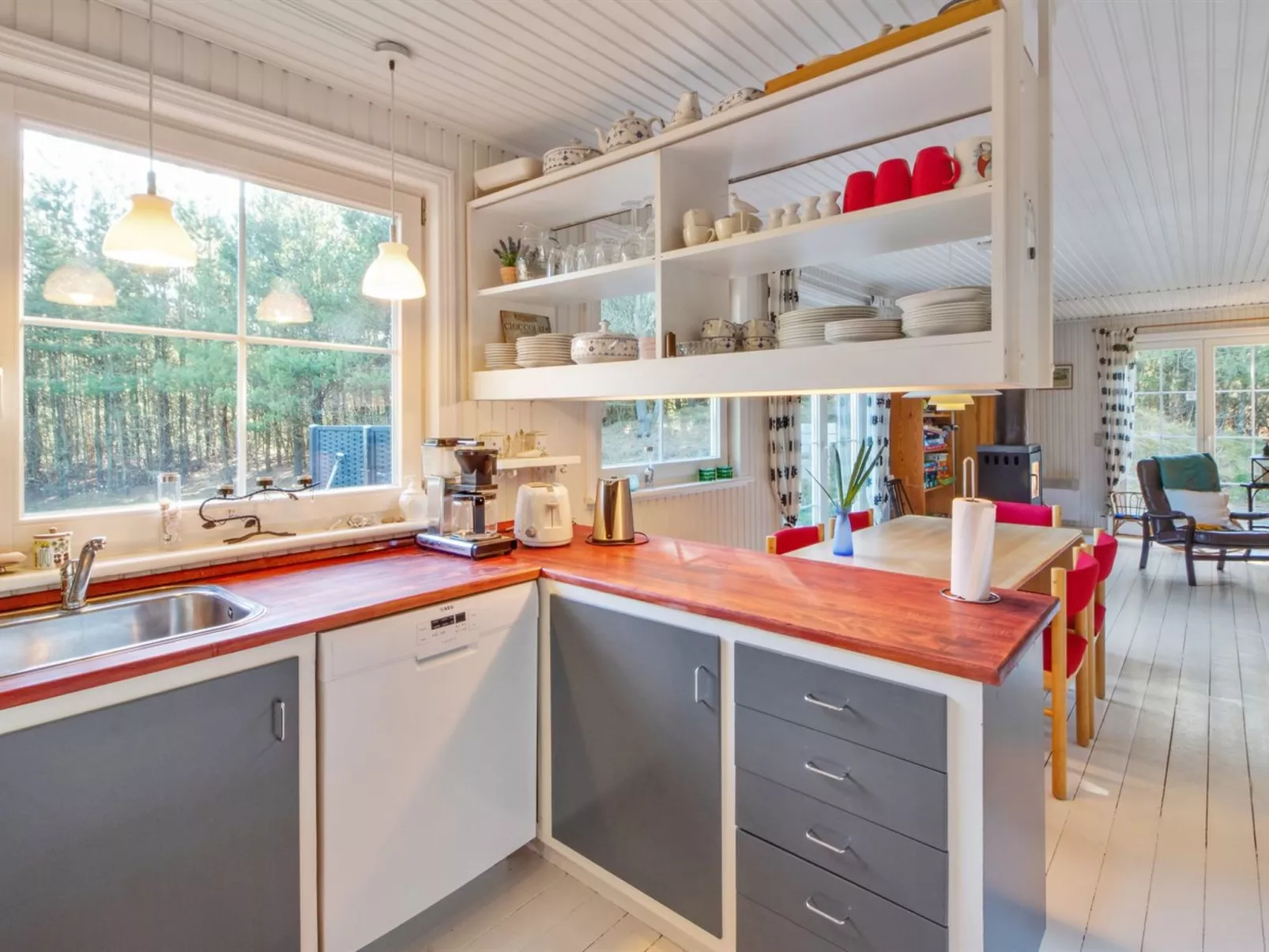 "Eimi" - 1.5km from the sea-Binnen