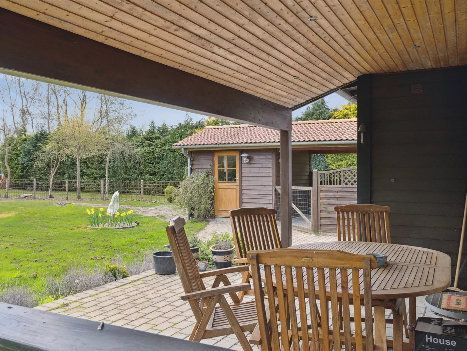 "Undis" - 660m from the sea-Buiten