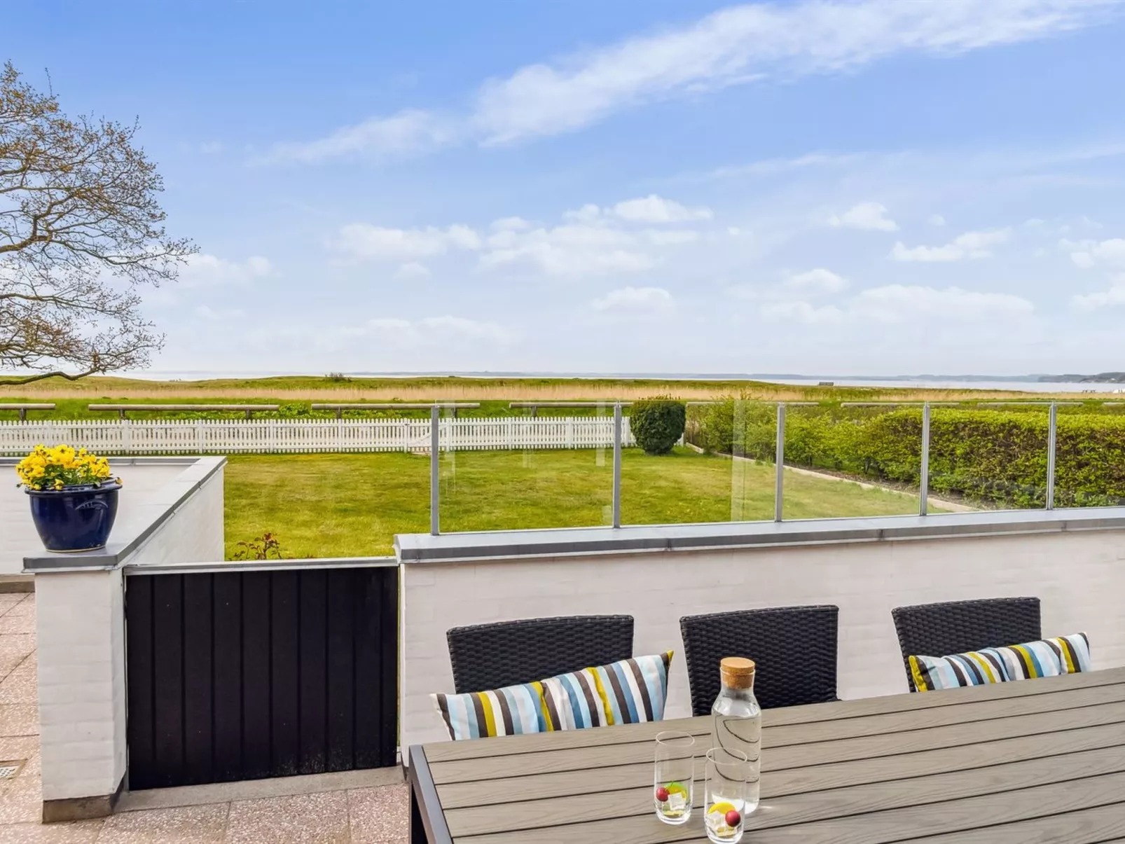 "Mayla" - 50m from the sea-Binnen