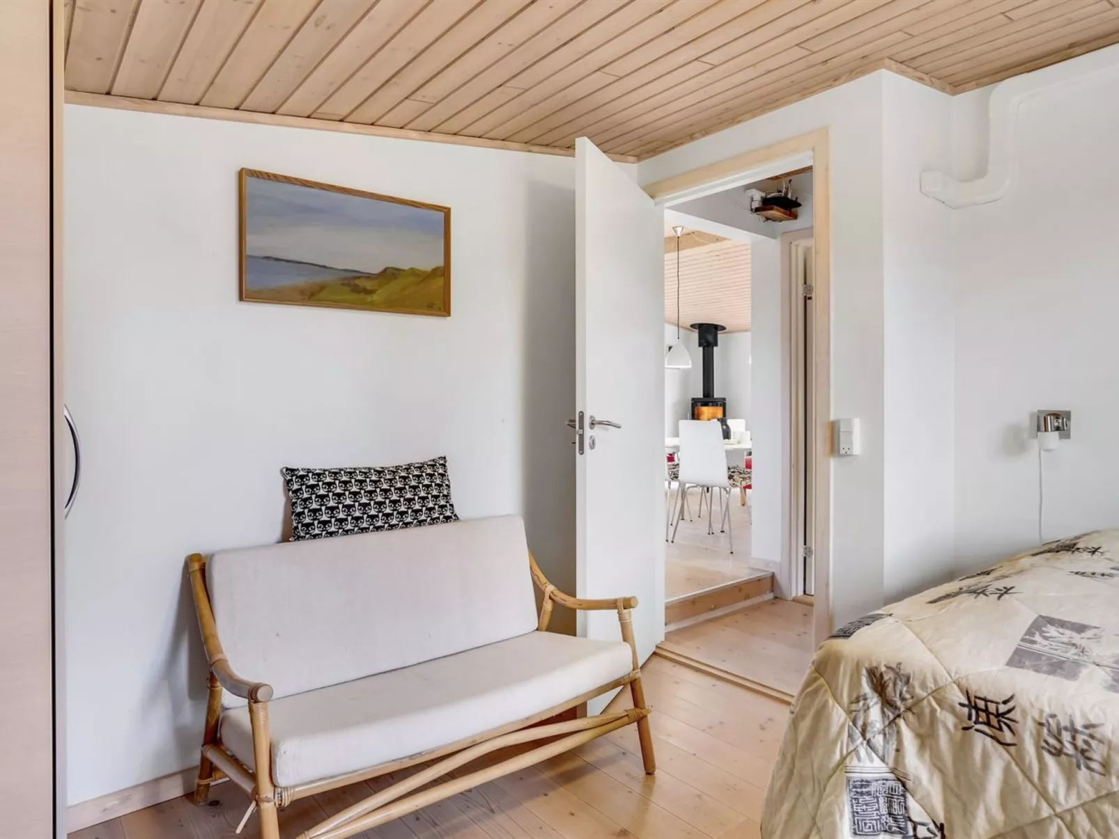 "Bassi" - 650m from the sea-Binnen