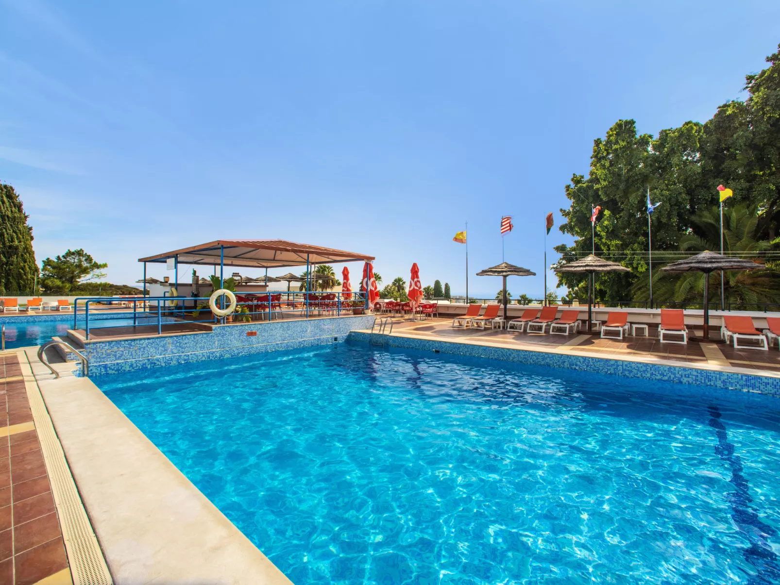 La Perle D´Albufeira-Buiten