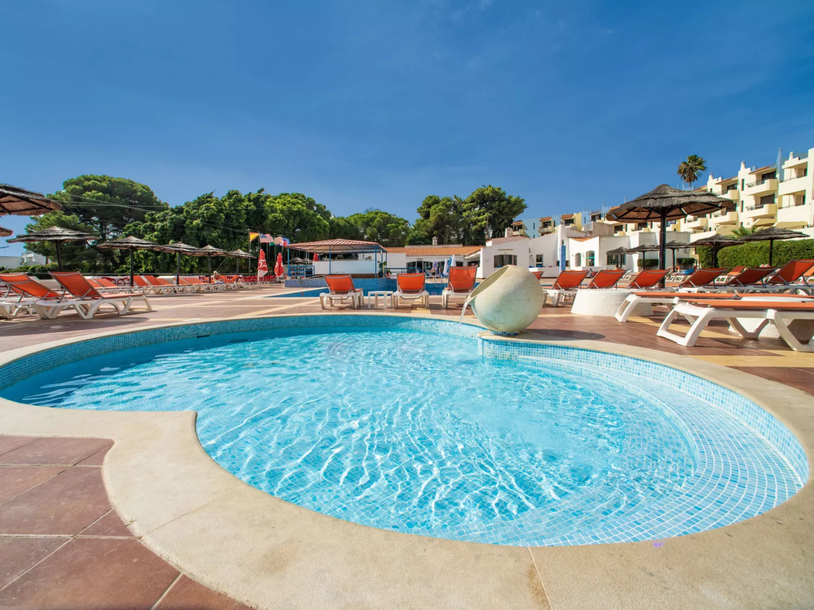 La Perle D´Albufeira-Buiten
