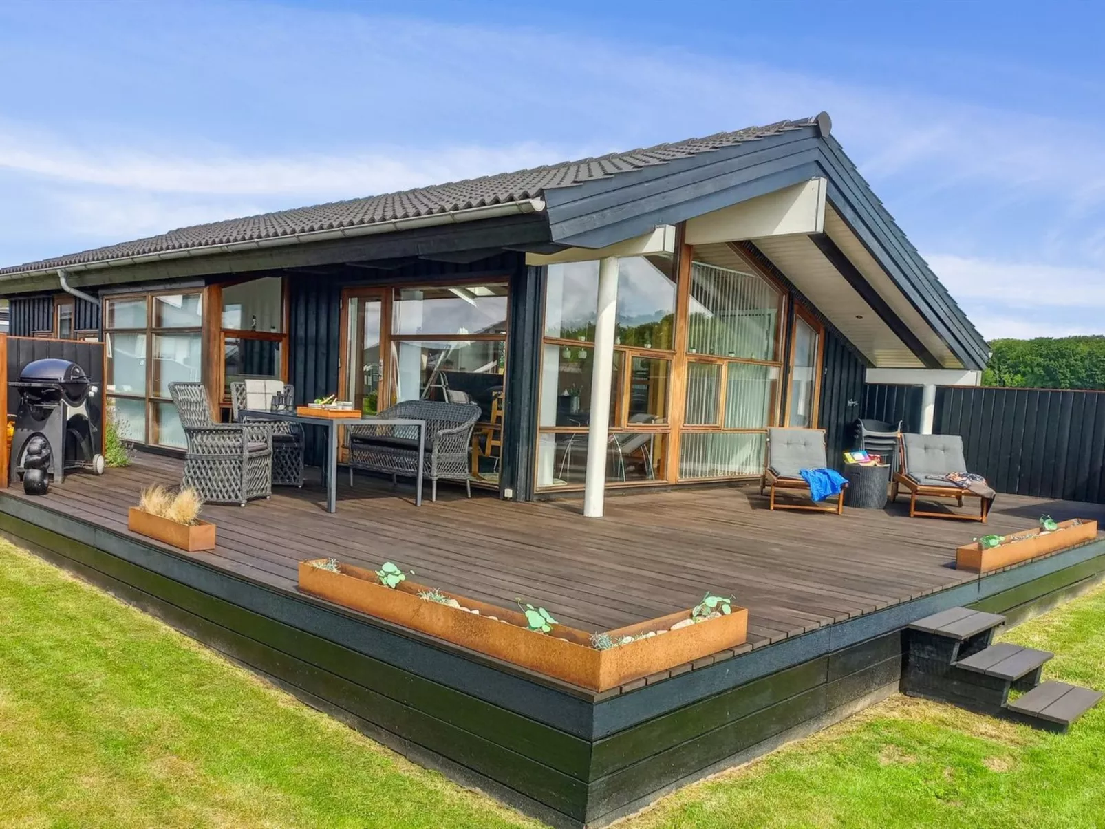 "Anniken" - 300m from the sea-Buiten