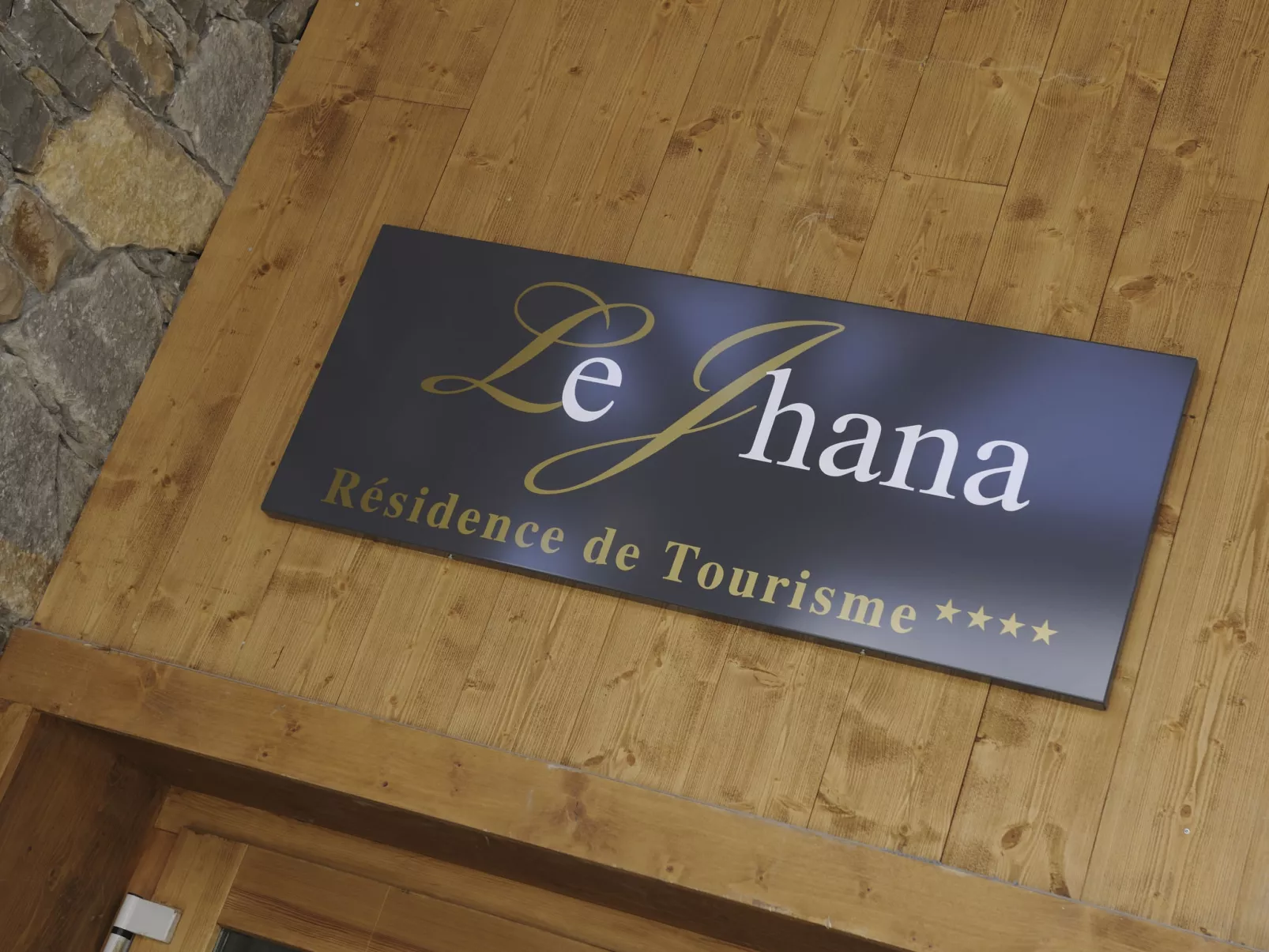 Le Jhana (TIG260)-Binnen