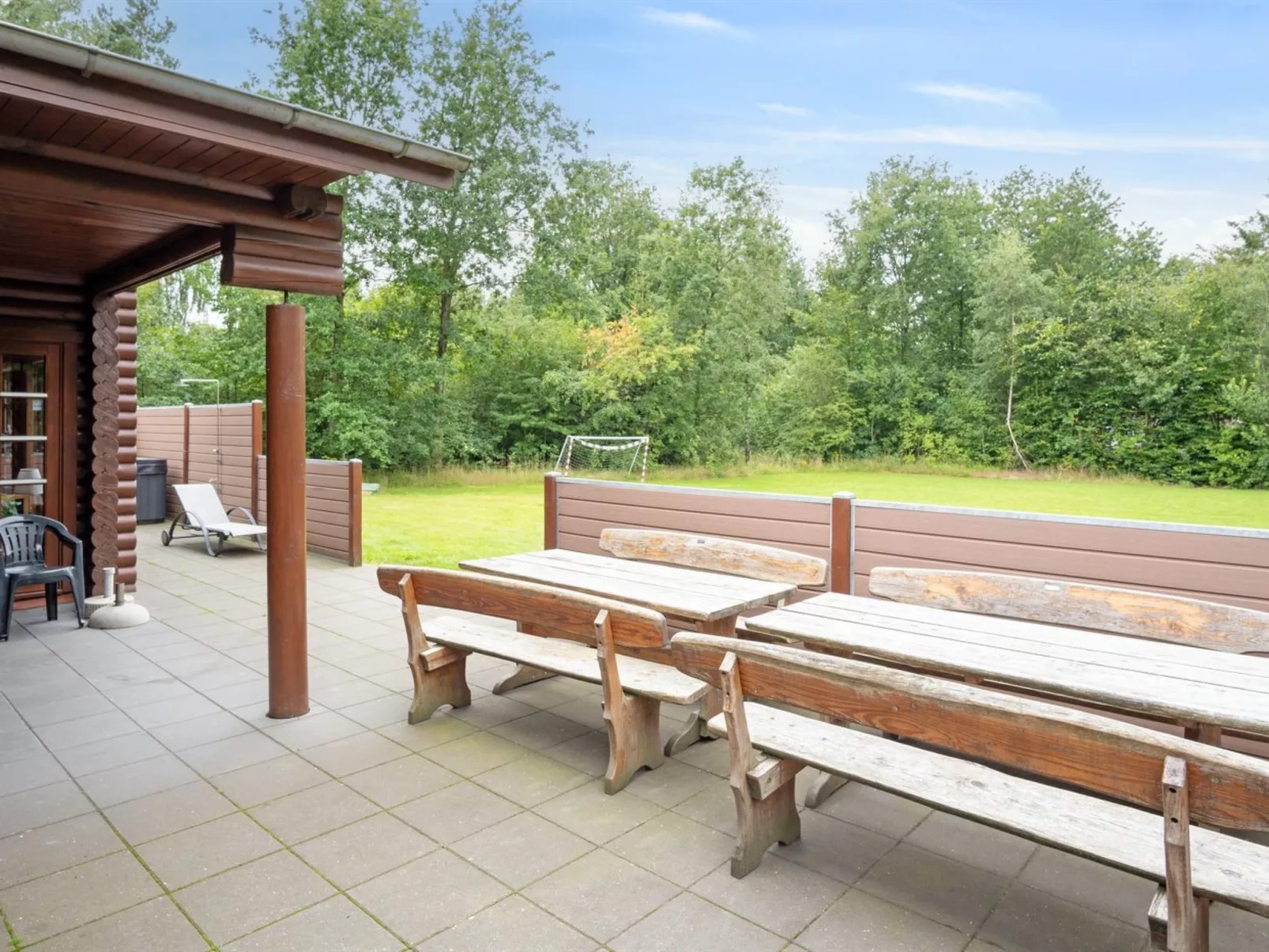 "Frederica" - 30km from the sea-Buiten