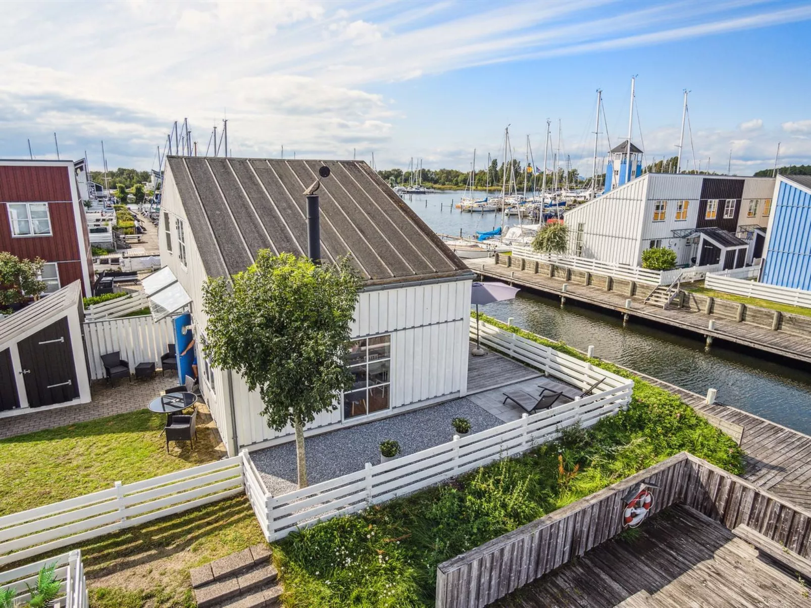 "Annlis" - 5m from the sea-Buiten