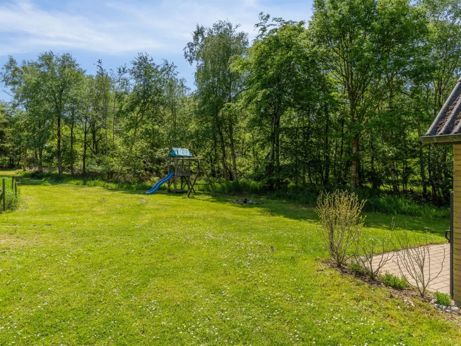 "Eliasine" - 200m to the inlet-Buiten