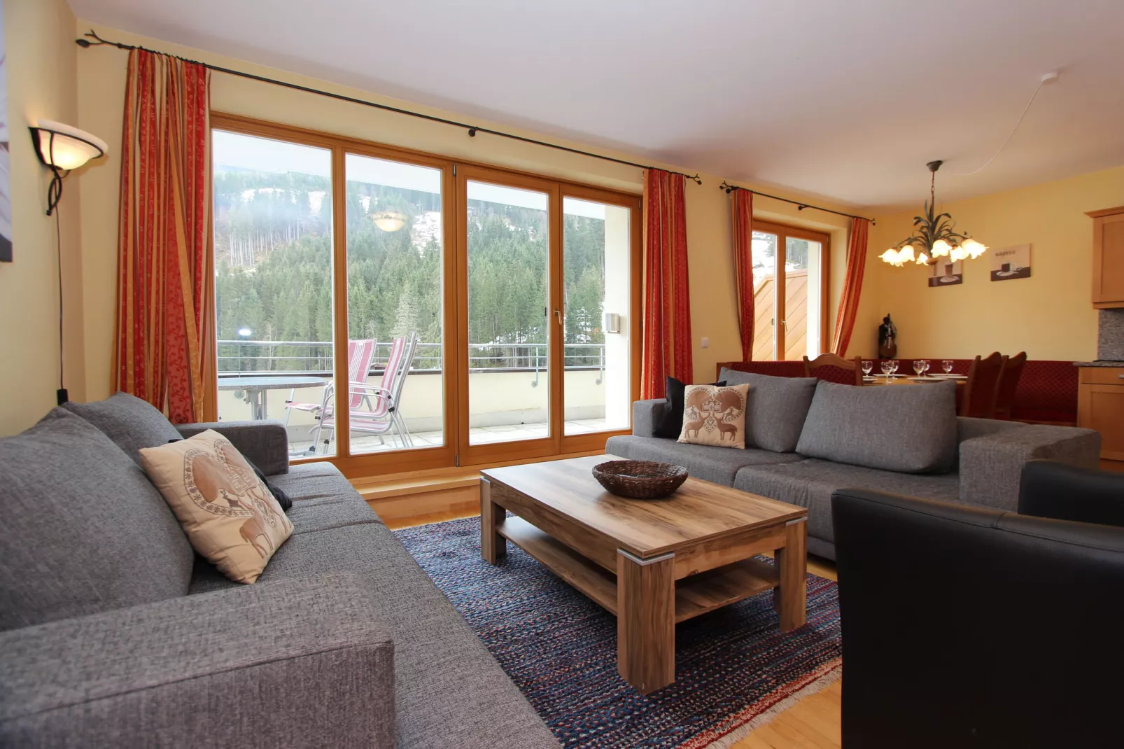 Chalet Apartment Mittenwald Top 1-Woonkamer