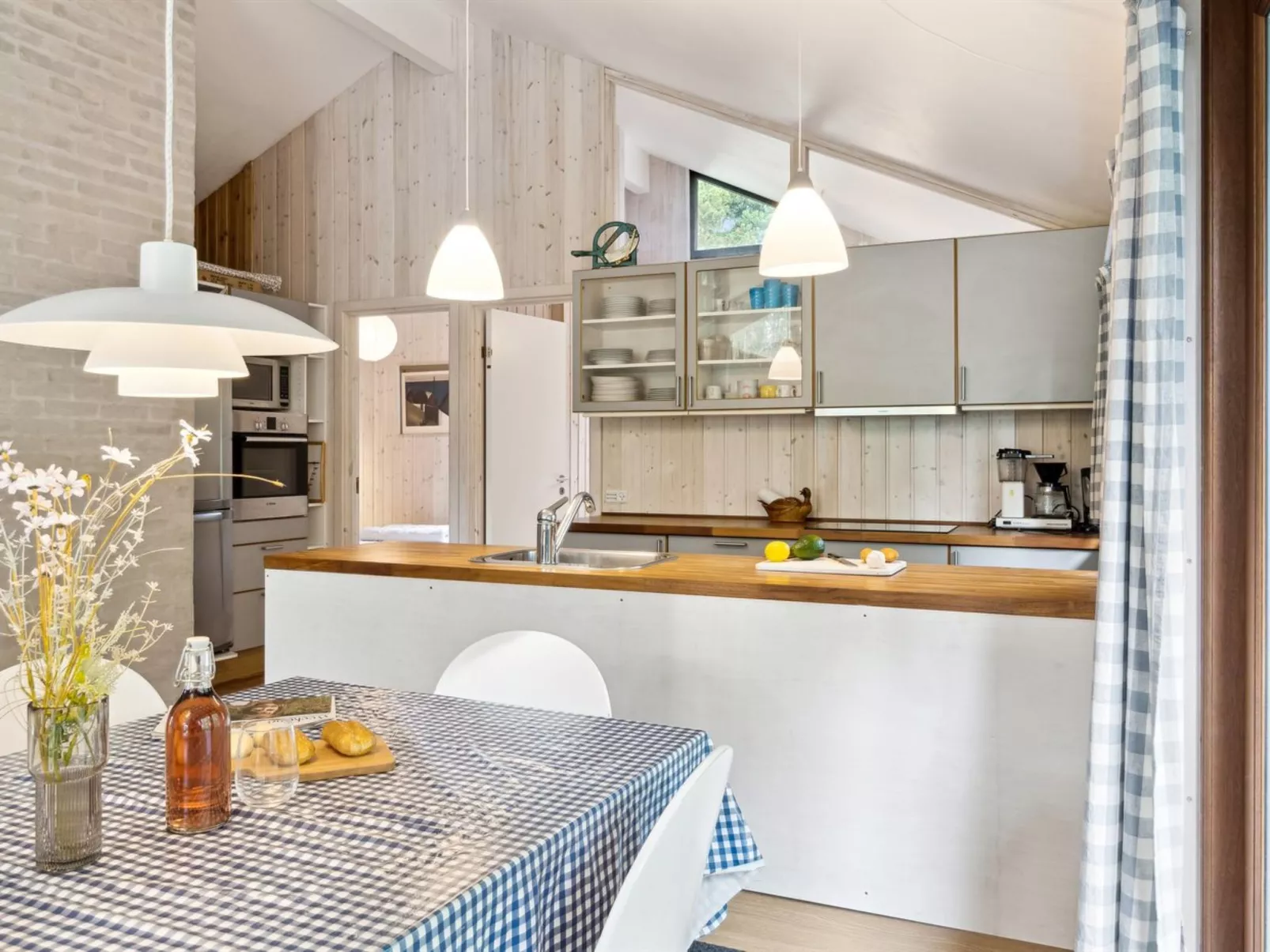 "Wilgrib" - 400m from the sea