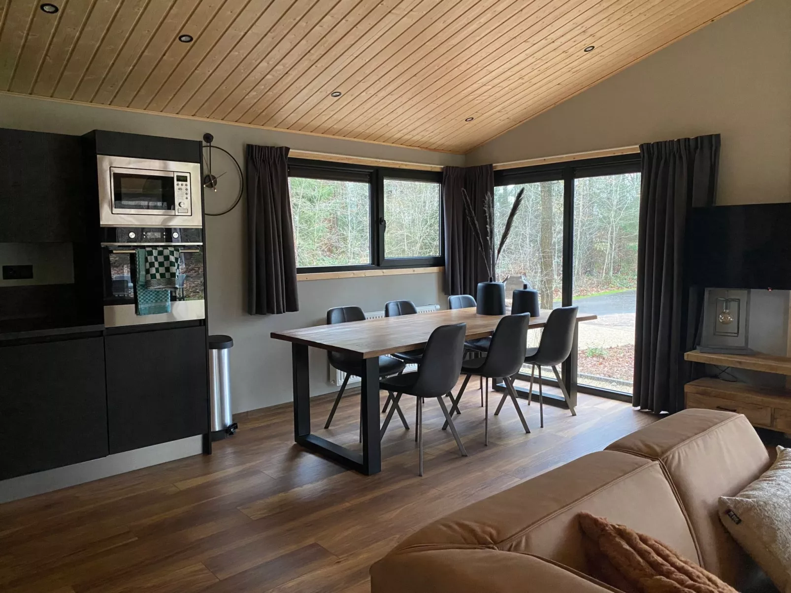 Hackfort Hottub-Binnen