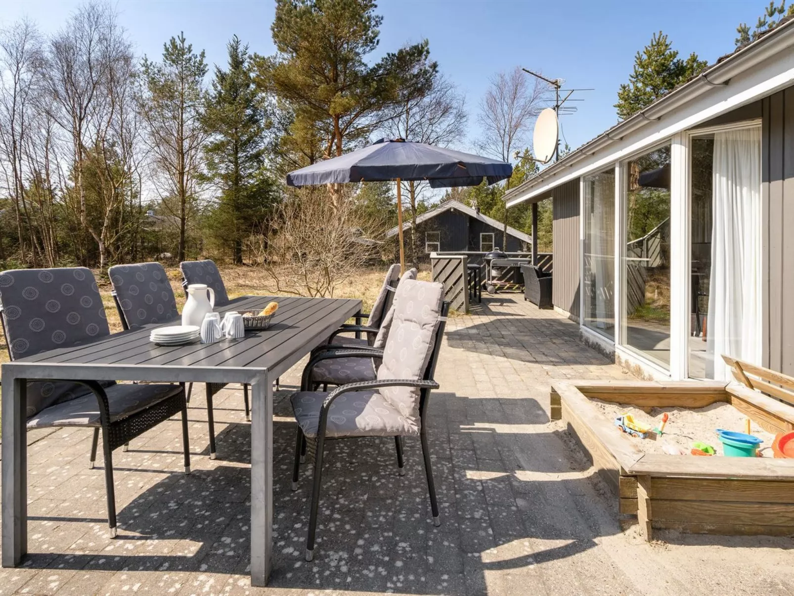 "Sighbiorn" - 950m from the sea-Buiten