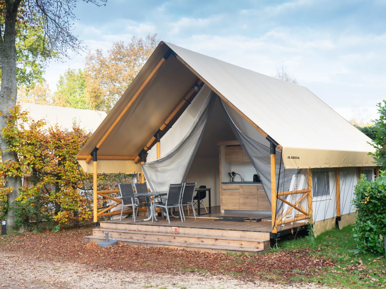 Glampingtent 4-Buiten