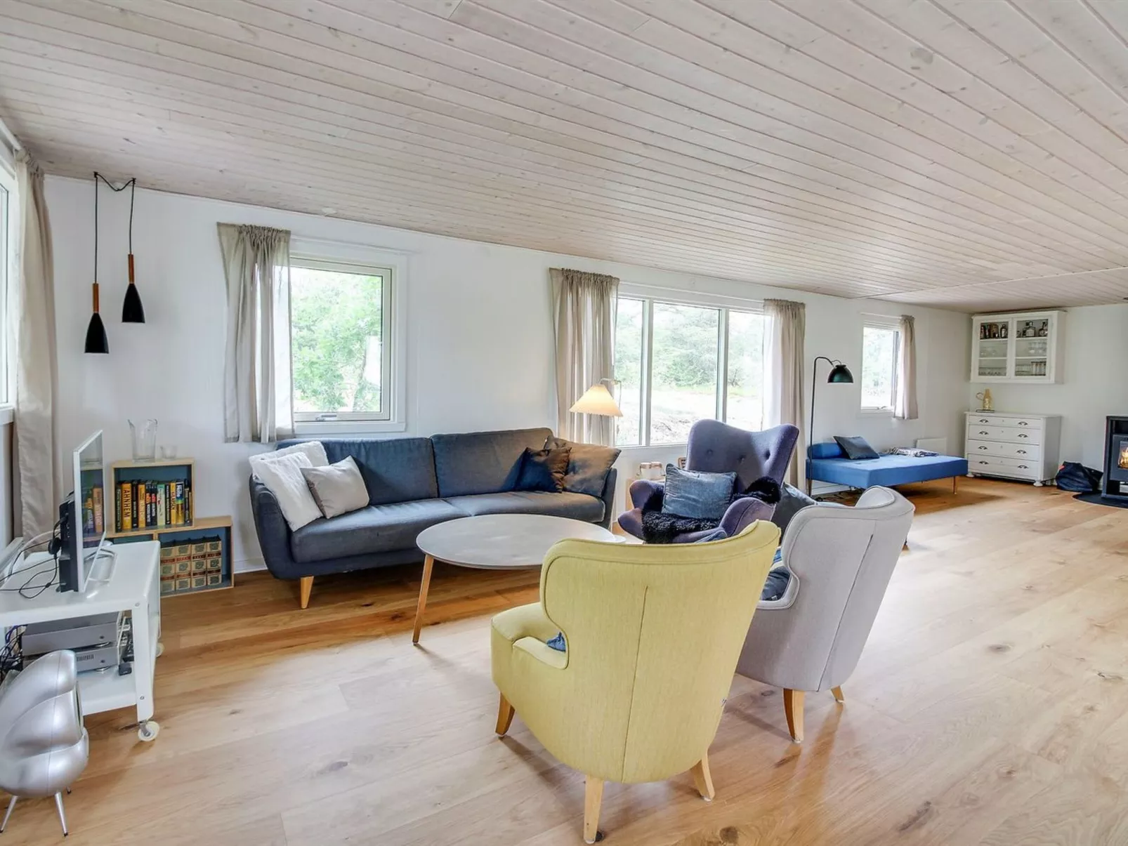 "Aleko" - 2.5km from the sea-Binnen
