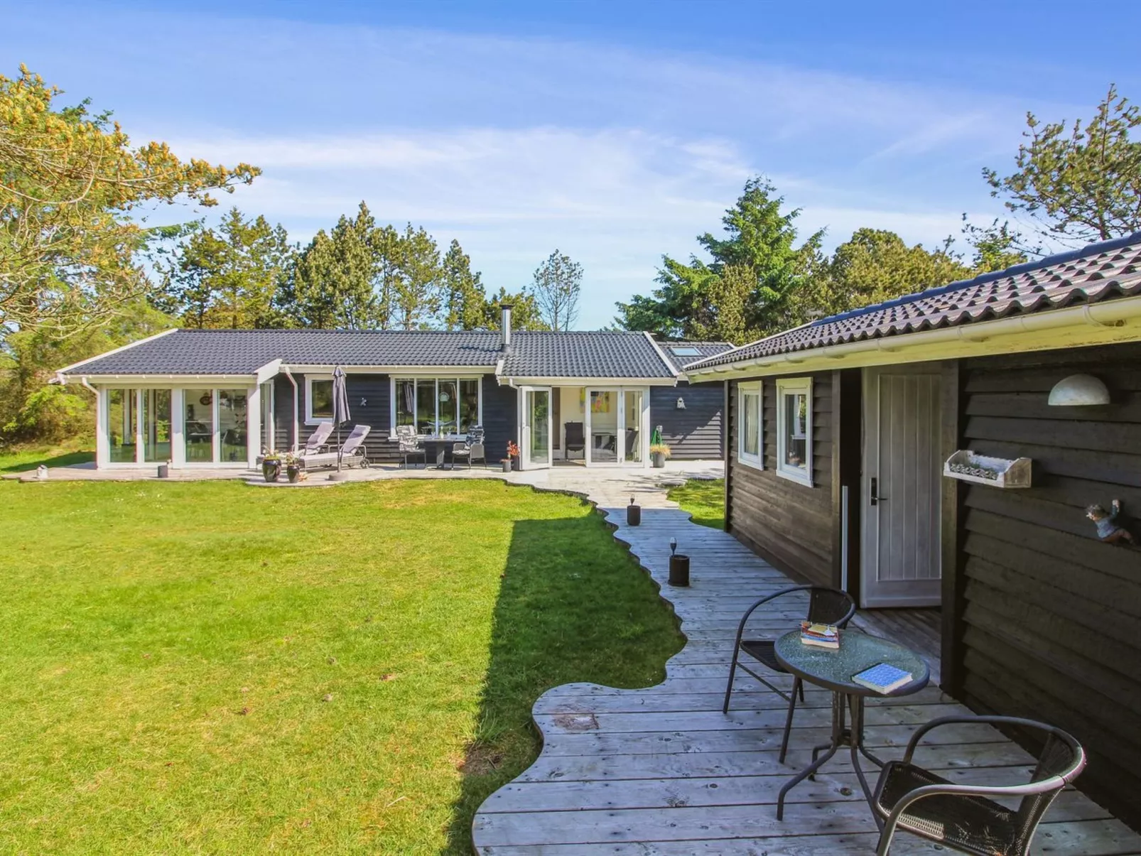 "Ulli" - 1.6km from the sea-Buiten