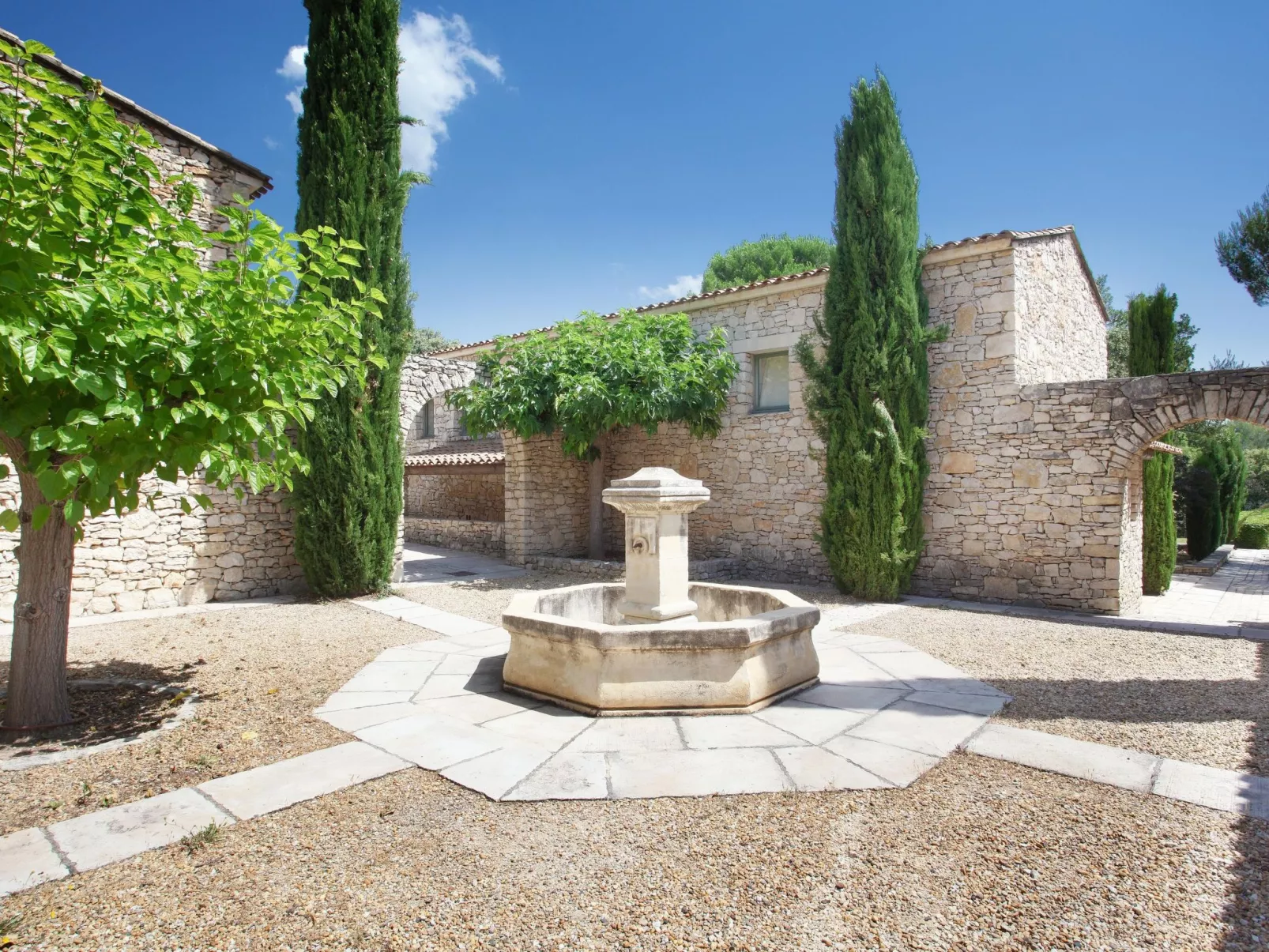 La Bastide des Chênes-Buiten
