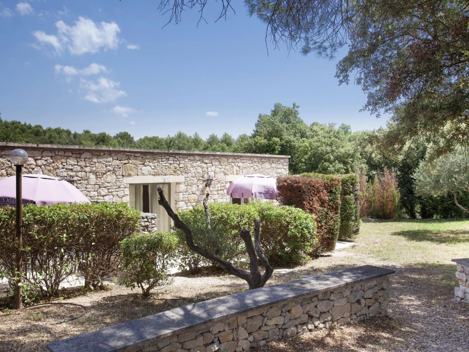 La Bastide des Chênes-Buiten