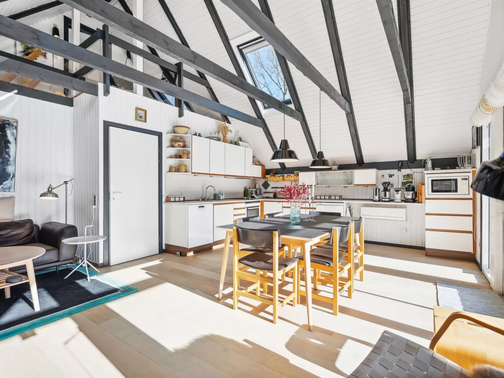 "Aya" - 1.2km from the sea-Binnen