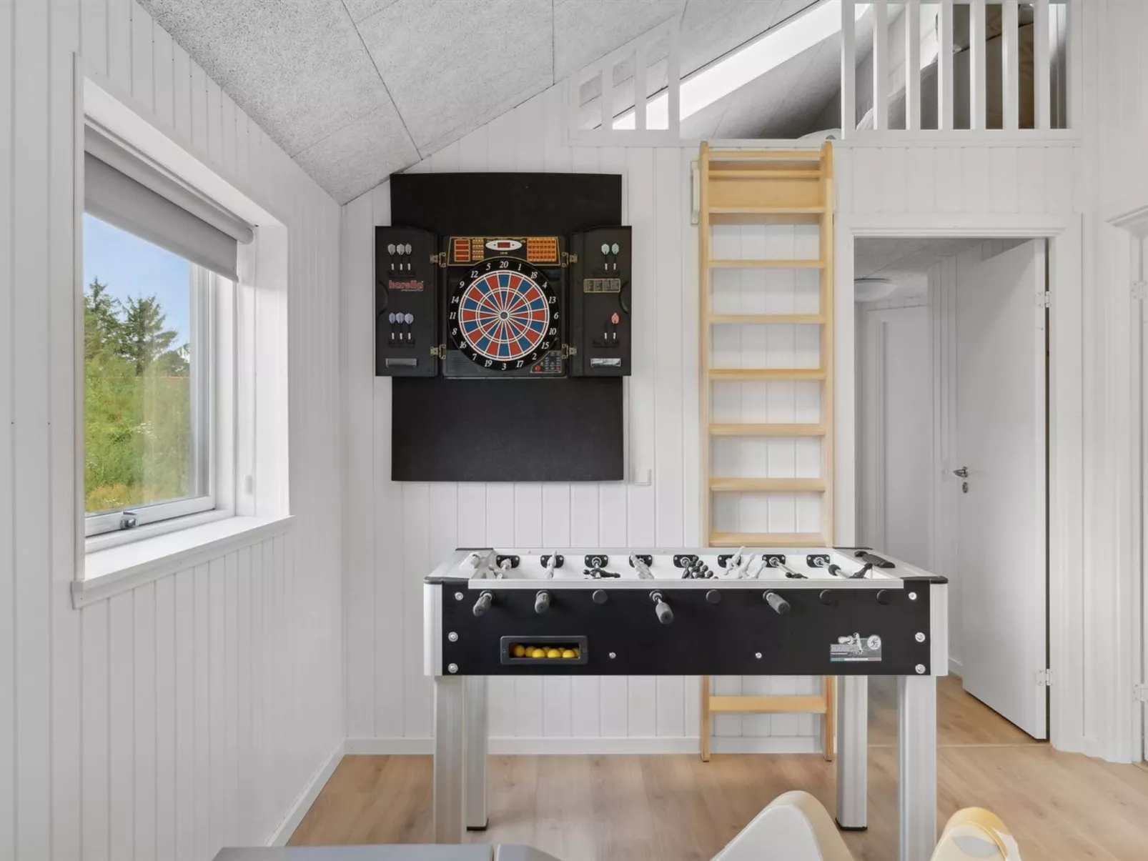 "Elvin" - 3.5km from the sea-Binnen