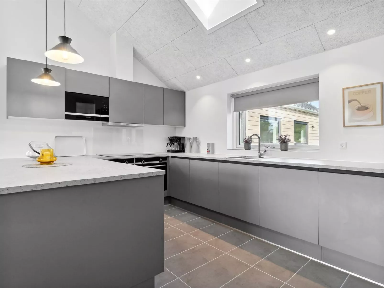 "Elvin" - 3.5km from the sea-Binnen