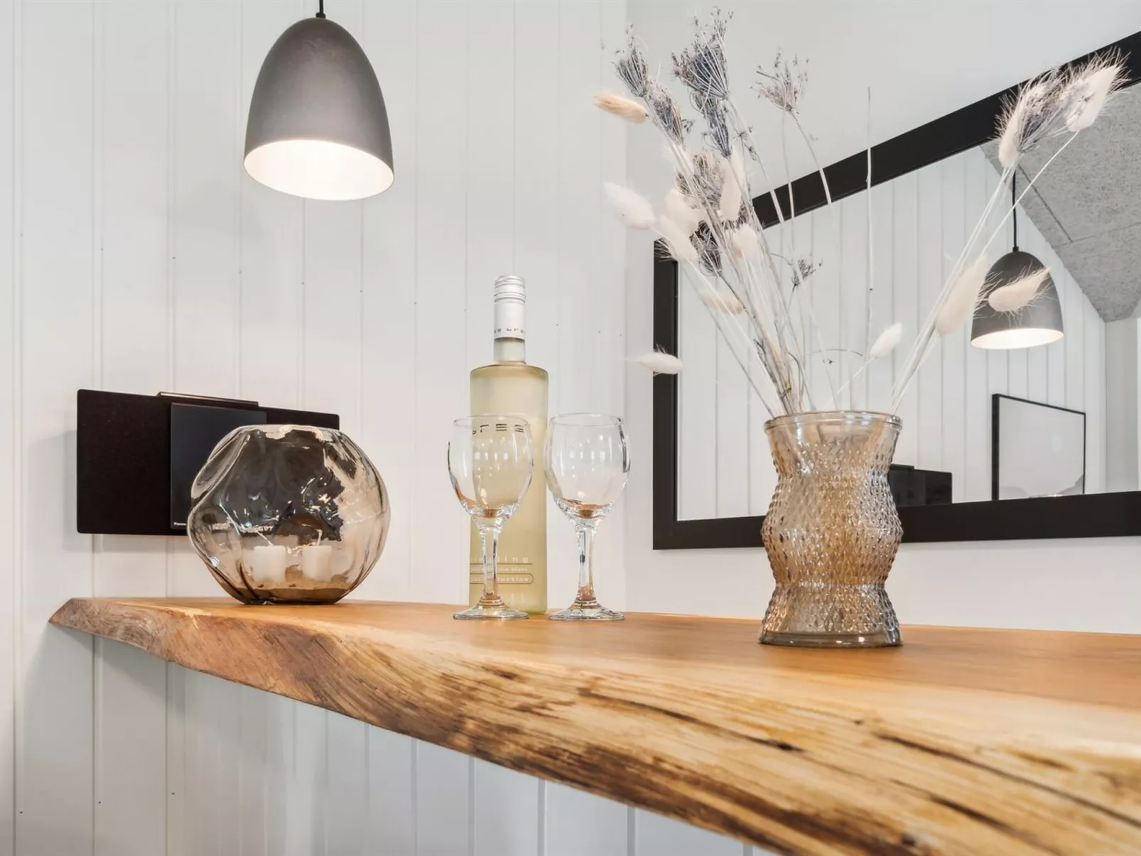 "Elvin" - 3.5km from the sea-Binnen
